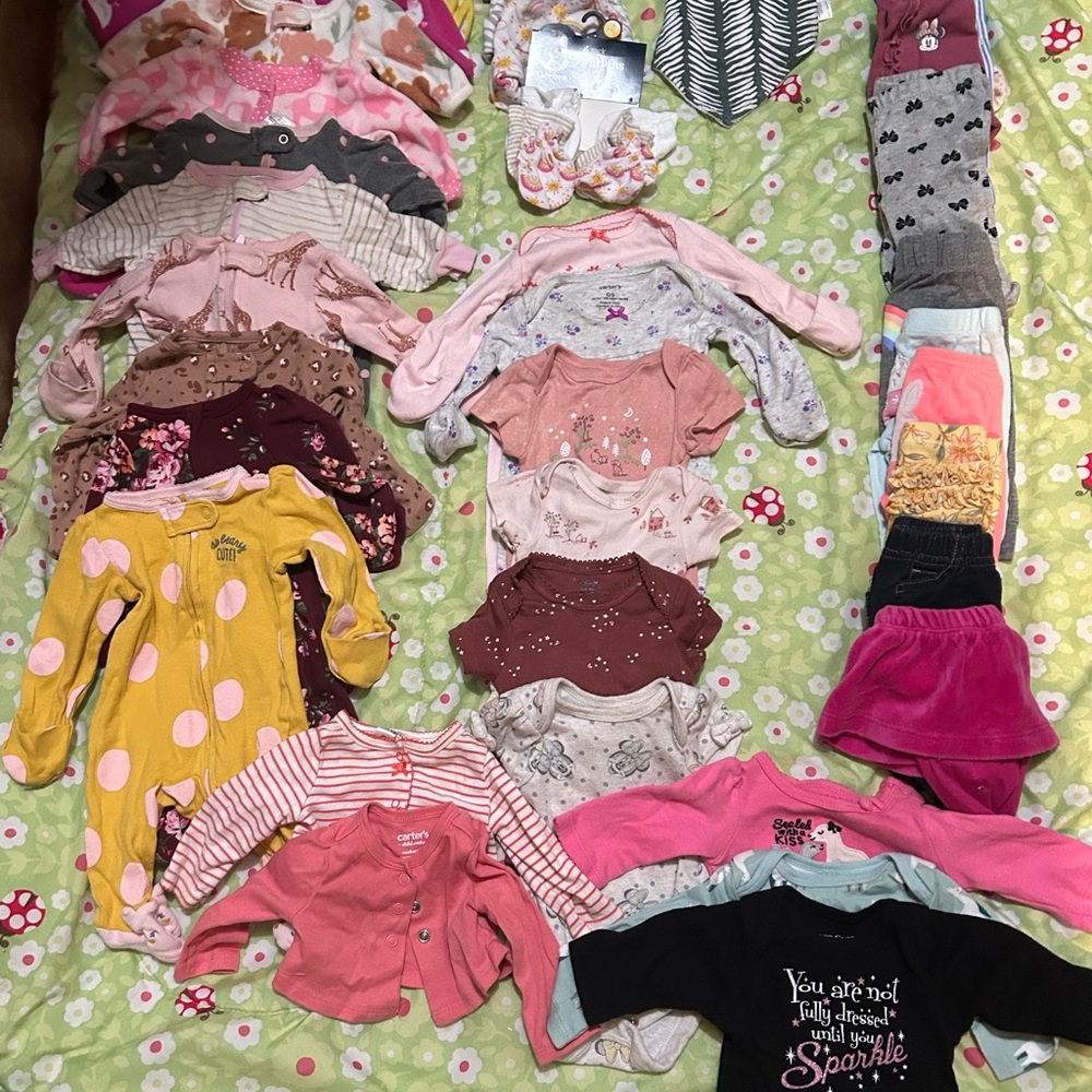 Newborn girl clothes